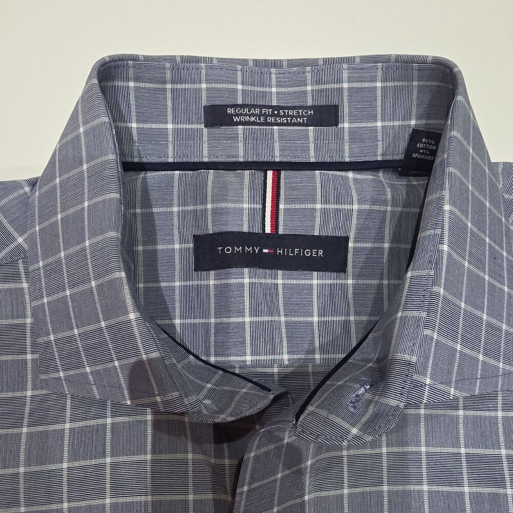 Tommy Hilfiger Regular Fit Stretch Wrinkle Resistant Blue Check 15-15.5 34/35